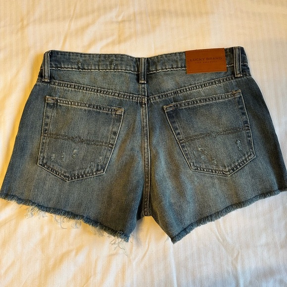 Lucky Brand Women's Distressed Jean Shorts - Picture 4 of 6